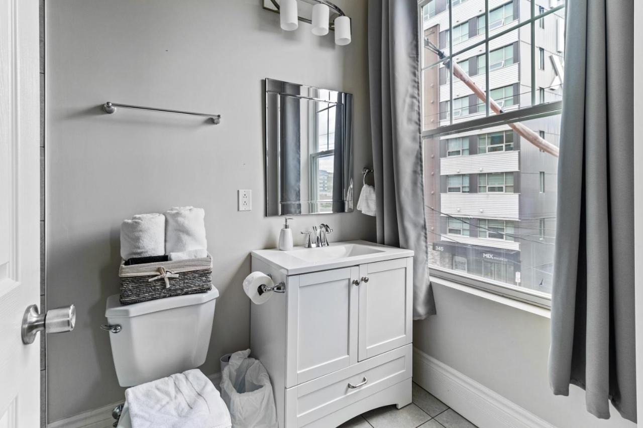 Mckay Manor On Duckworth Hotel St. John's Ngoại thất bức ảnh